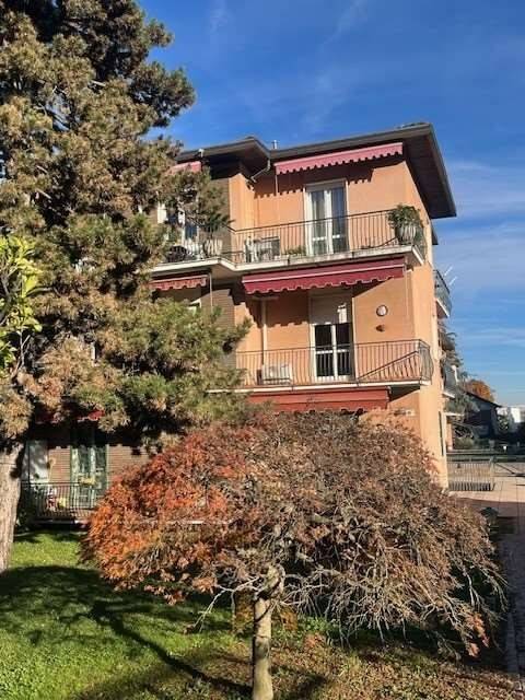 appartamento in affitto a Varese in zona Ippodromo