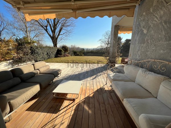 appartamento in affitto a Varese in zona Casbeno