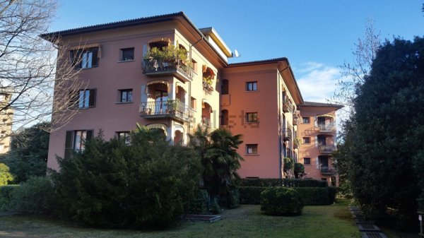 appartamento in affitto a Varese in zona Brunella