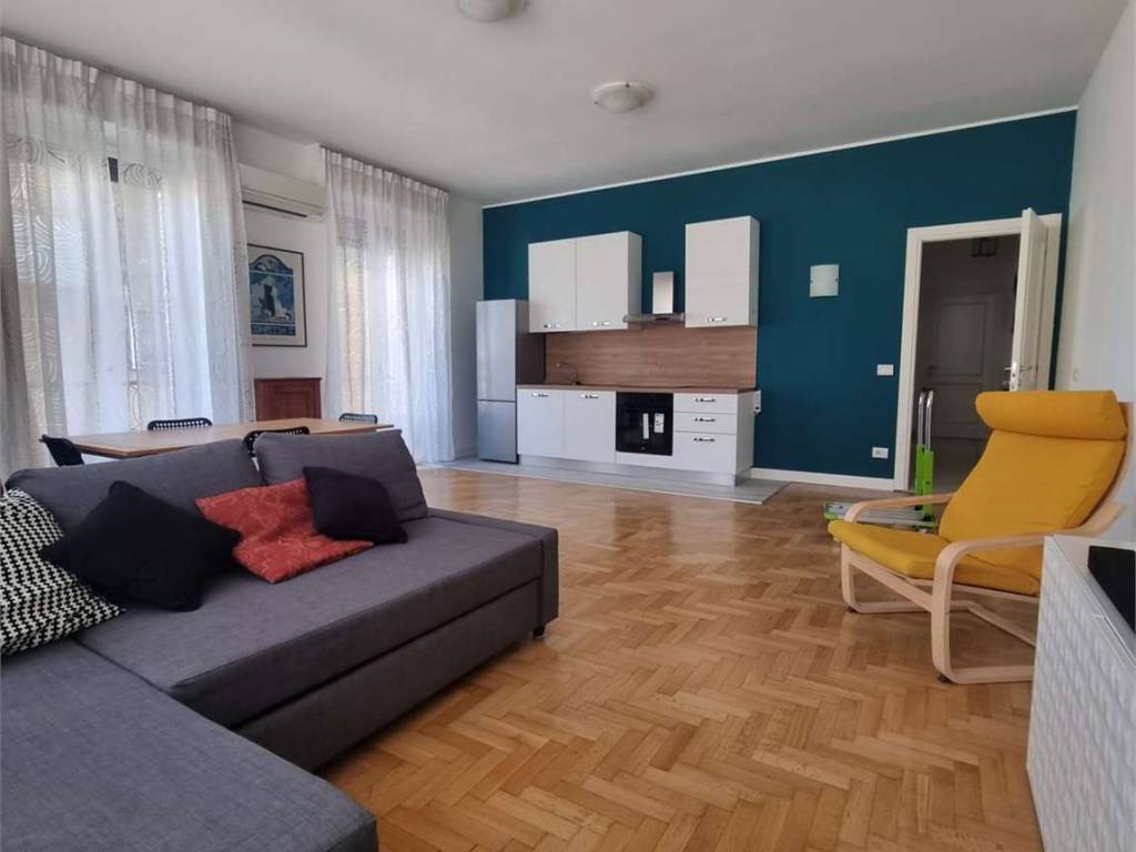 appartamento in affitto a Varese in zona Biumo