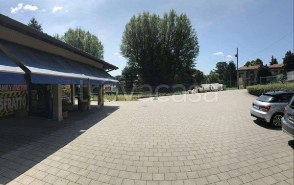 negozio in affitto a Varese in zona Masnago