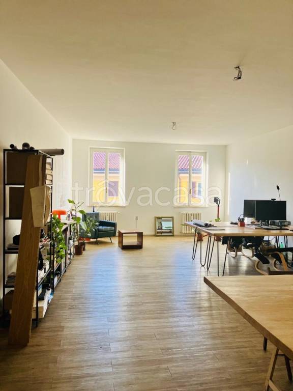 appartamento in affitto a Varese in zona Centro Città