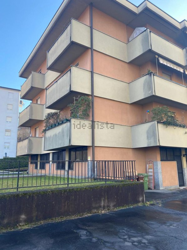 ufficio in affitto a Varese in zona Biumo