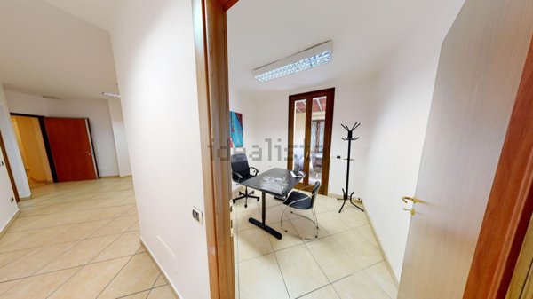 ufficio in affitto a Varese in zona Centro Città