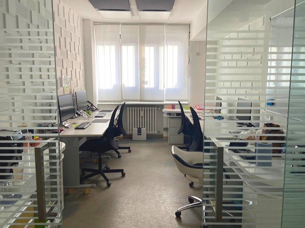 ufficio in affitto a Varese in zona Casbeno