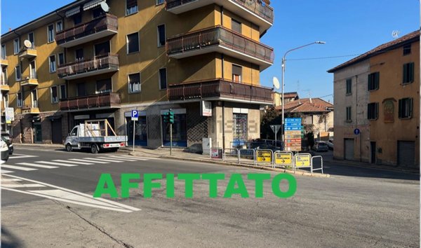 negozio in affitto a Varese in zona Biumo