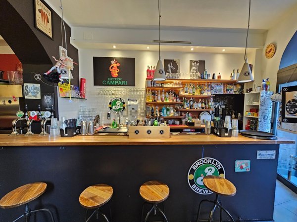 negozio in affitto a Varese in zona Centro Città