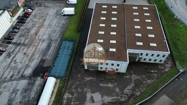 capannone in affitto a Varese in zona Viale Belforte