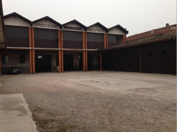 locale di sgombero in affitto a Varese in zona Ippodromo