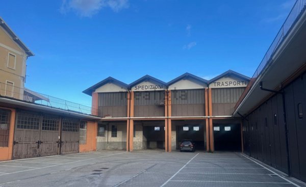 locale di sgombero in affitto a Varese in zona Ippodromo
