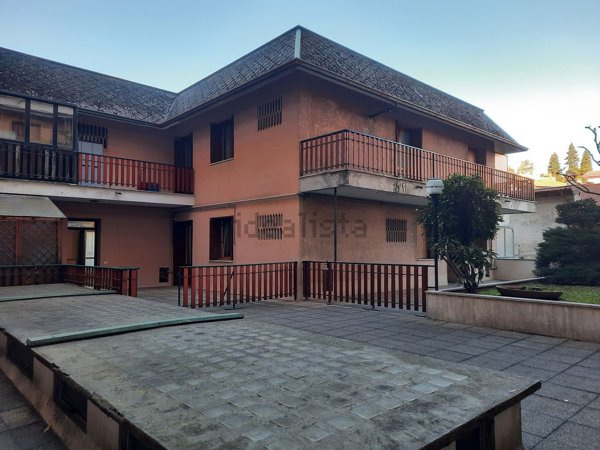 appartamento in affitto a Varese in zona Biumo