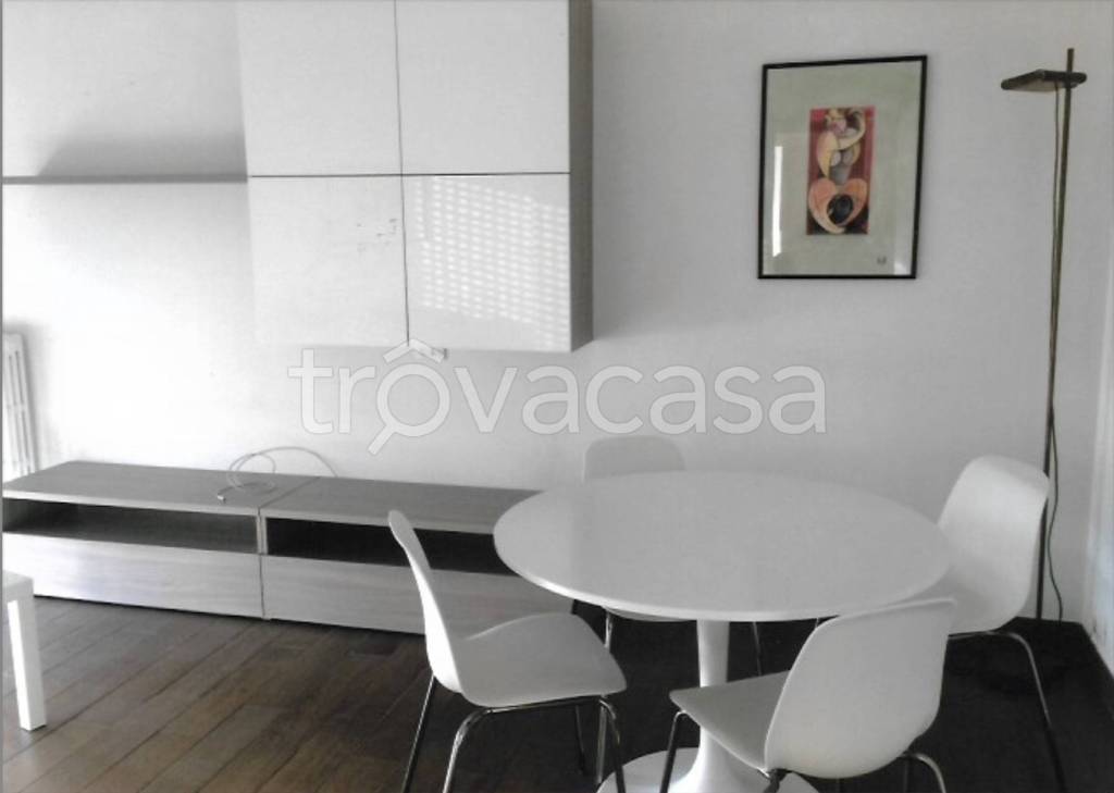 appartamento in affitto a Varese in zona Brunella