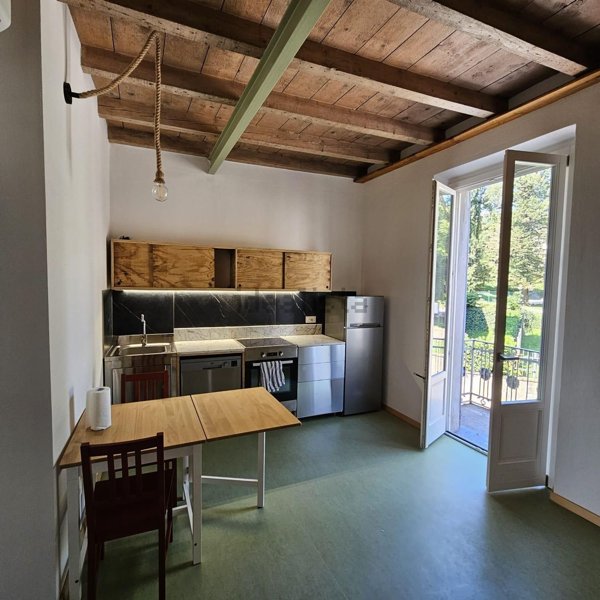 appartamento in affitto a Varese in zona Casbeno