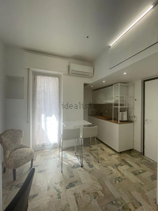 appartamento in affitto a Varese in zona Brunella