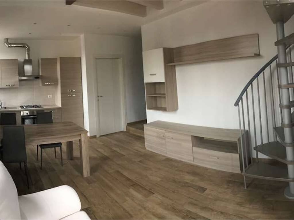 appartamento in affitto a Varese in zona Bosto