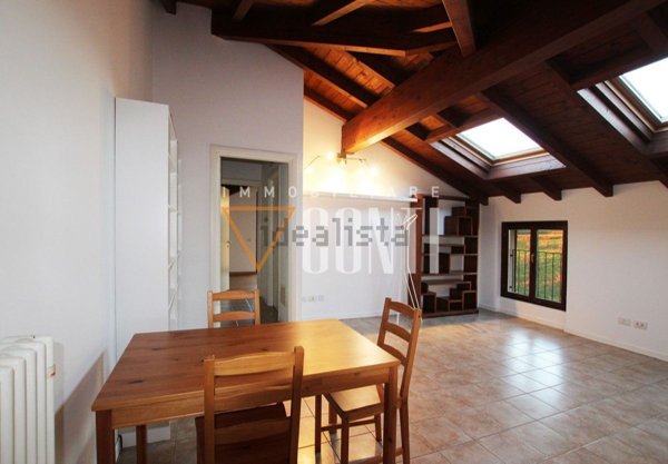 appartamento in affitto a Varese in zona Casbeno