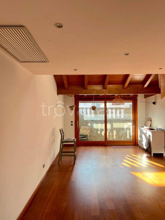 appartamento in affitto a Varese in zona Centro Città