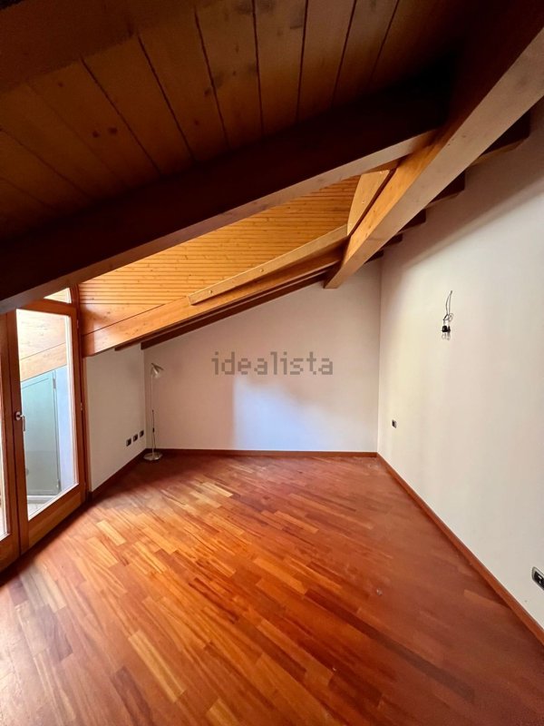 appartamento in affitto a Varese in zona Centro Città