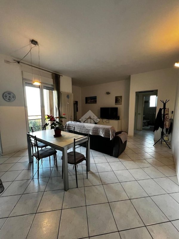 appartamento in affitto a Varese in zona Giubiano