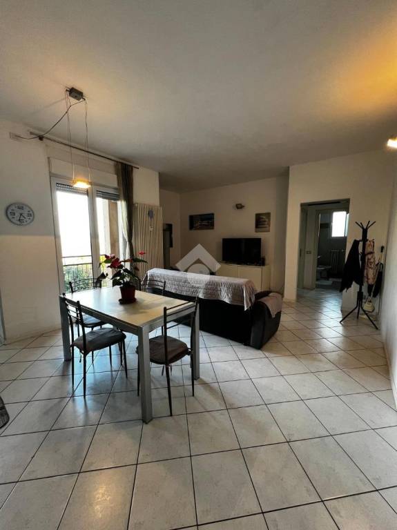 appartamento in affitto a Varese in zona Giubiano