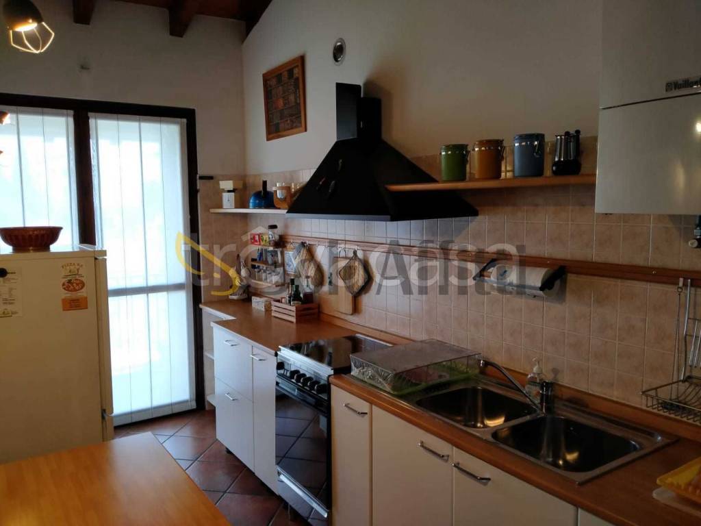 appartamento in affitto a Varese in zona Giubiano