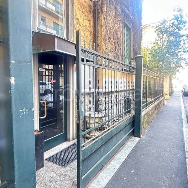 negozio in affitto a Varese in zona Centro Città