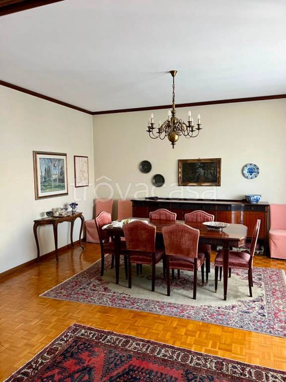 appartamento in affitto a Varese in zona Centro Città