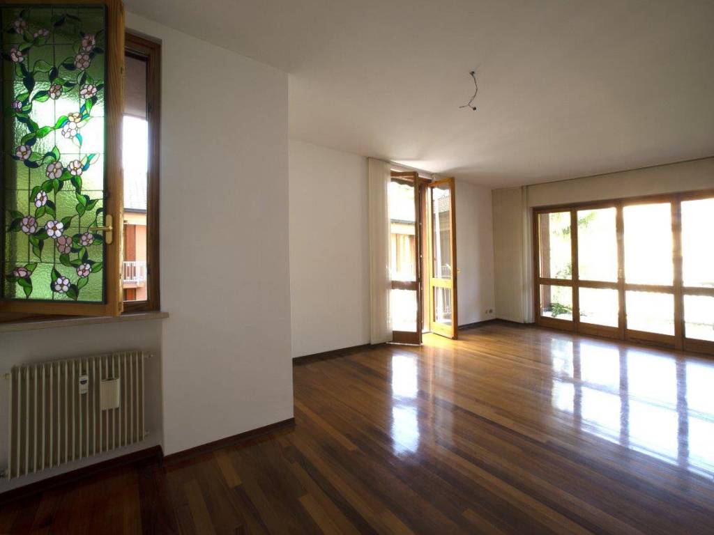 appartamento in affitto a Varese in zona Biumo