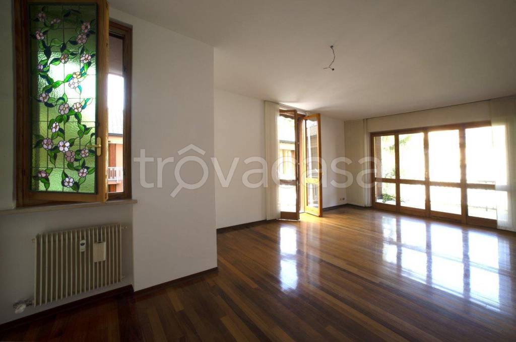 appartamento in affitto a Varese in zona Centro Città