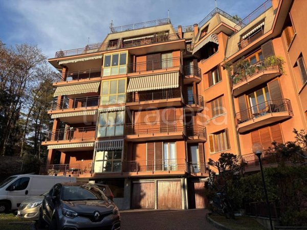 appartamento in affitto a Varese in zona Brunella