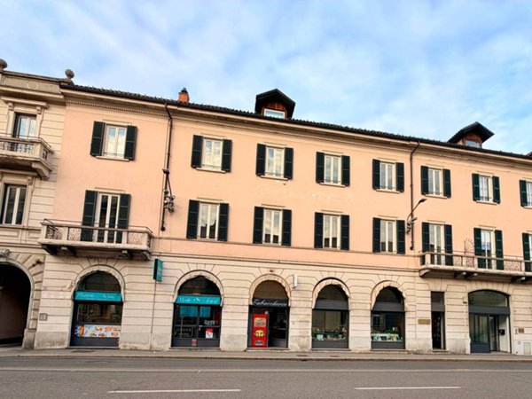 ufficio in affitto a Varese in zona Biumo