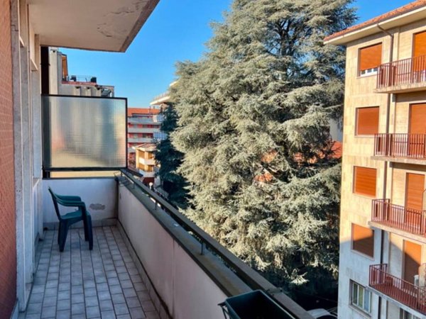 appartamento in affitto a Varese in zona Biumo