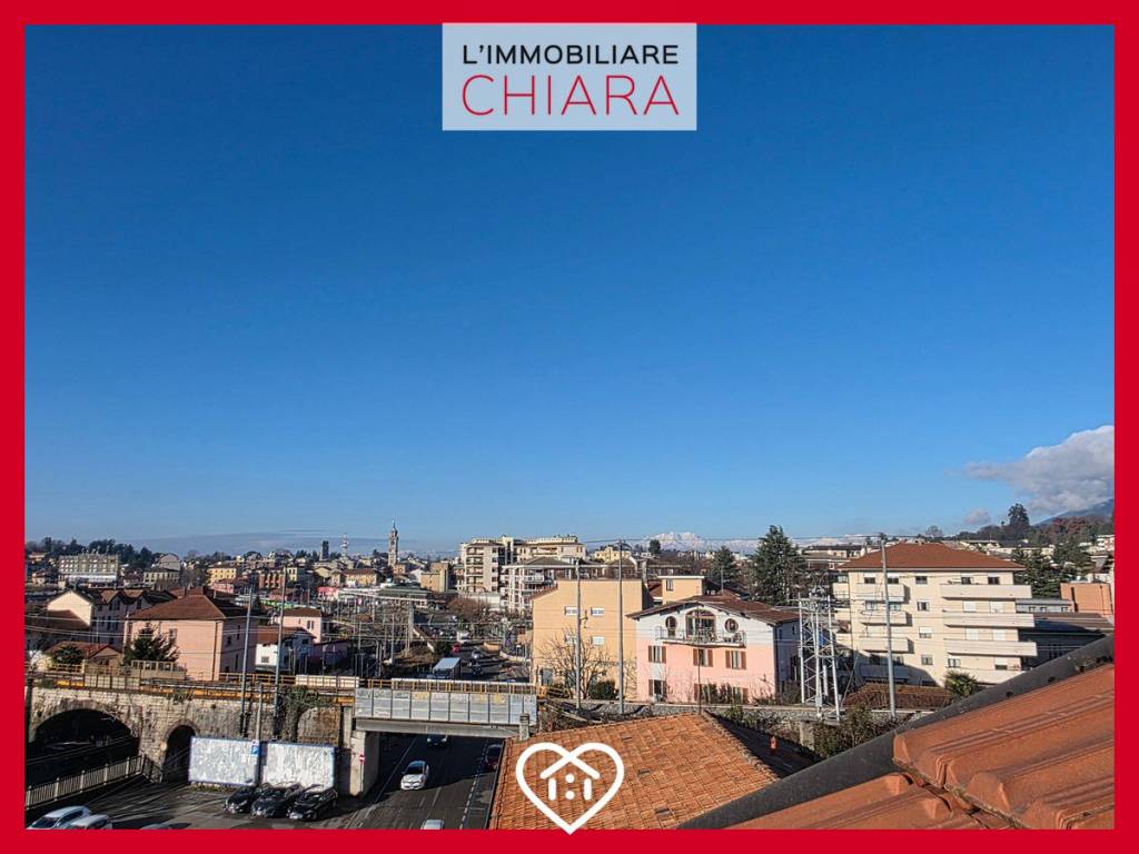 appartamento in affitto a Varese in zona Biumo