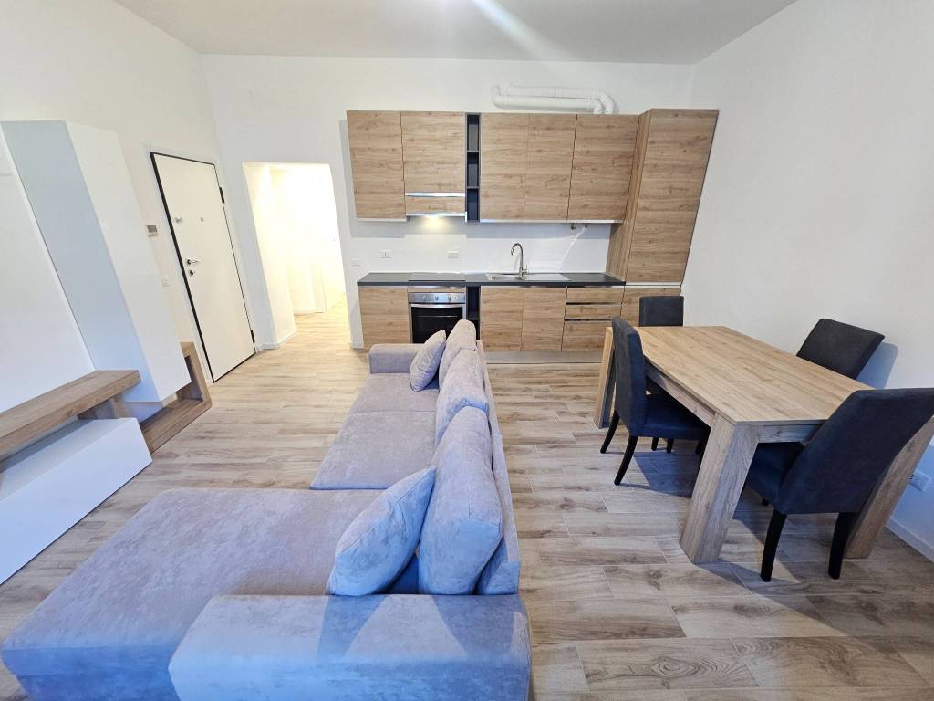 appartamento in affitto a Varese in zona Centro Città