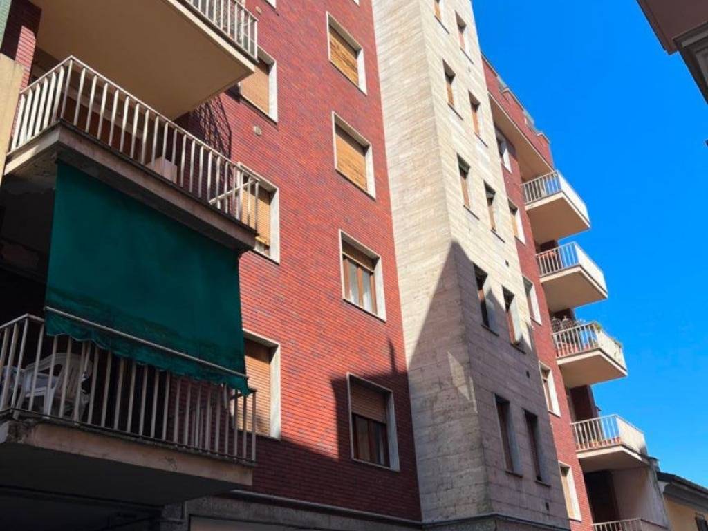 appartamento in affitto a Varese in zona Biumo