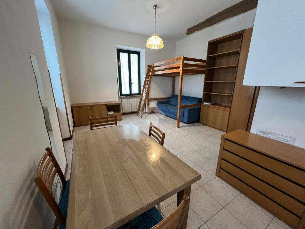 appartamento in affitto a Varese in zona Viale Belforte