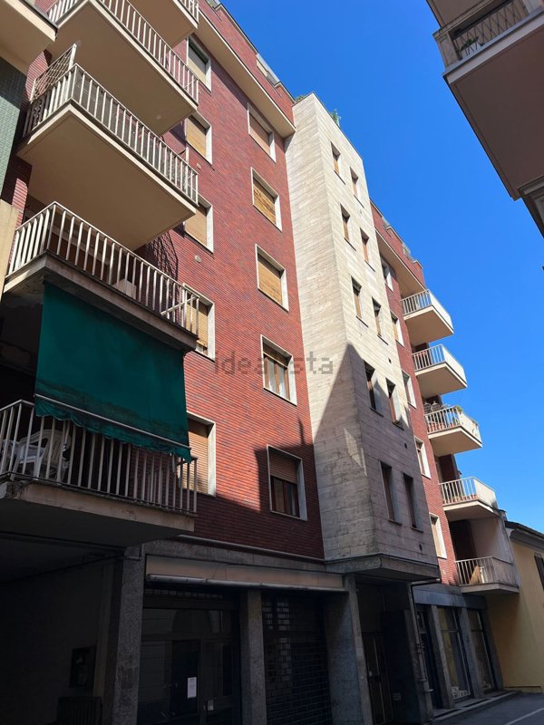 appartamento in affitto a Varese in zona Centro Città