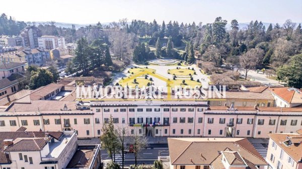 appartamento in affitto a Varese in zona Centro Città