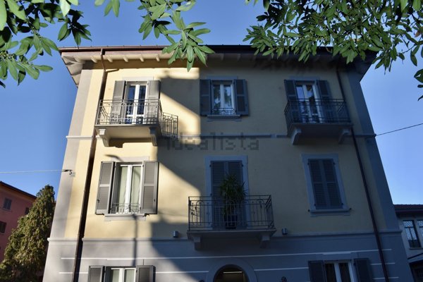 appartamento in affitto a Varese in zona Brunella