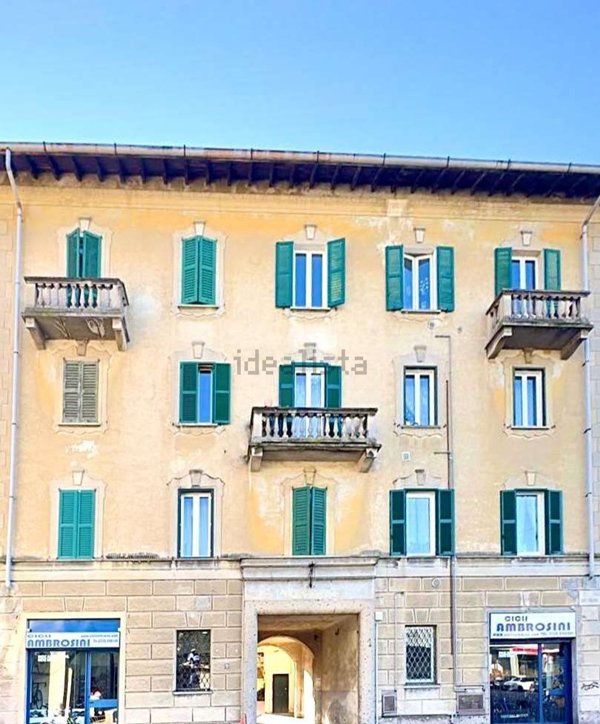 appartamento in affitto a Varese in zona Centro Città