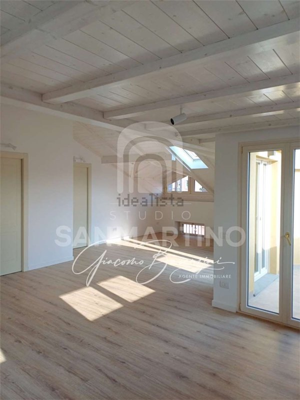 appartamento in affitto a Varese in zona Centro Città