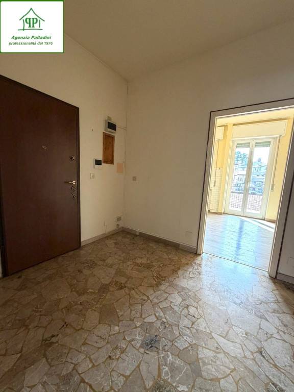 appartamento in affitto a Varese in zona Bosto