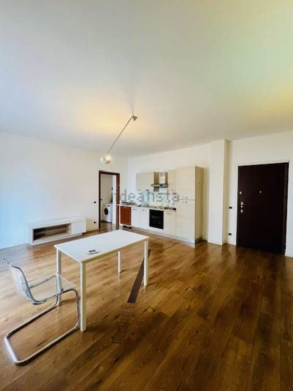 appartamento in affitto a Varese in zona Biumo