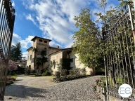 negozio in affitto a Varese in zona Velate