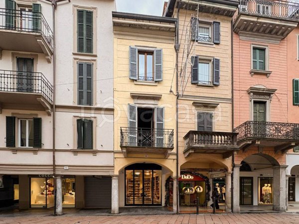 negozio in affitto a Varese in zona Centro Città