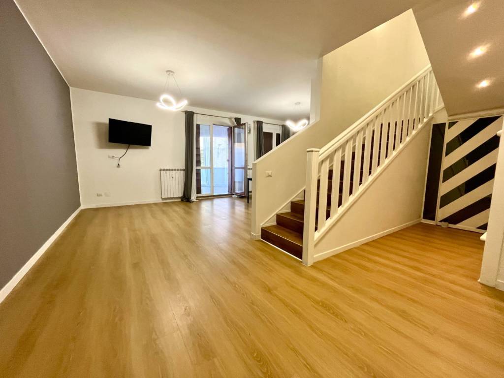 appartamento in affitto a Varese in zona Biumo