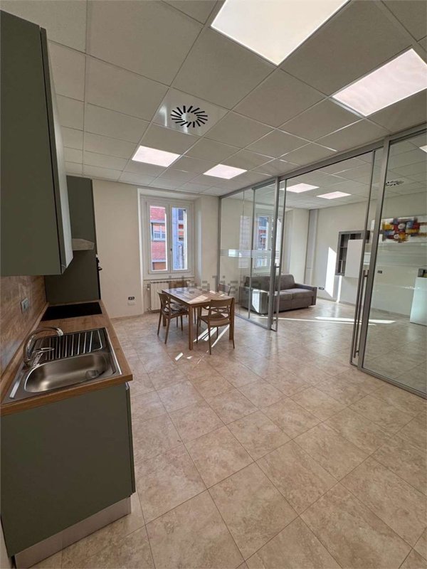 appartamento in affitto a Varese in zona Centro Città