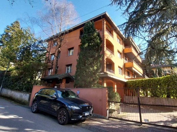 appartamento in affitto a Varese in zona Giubiano