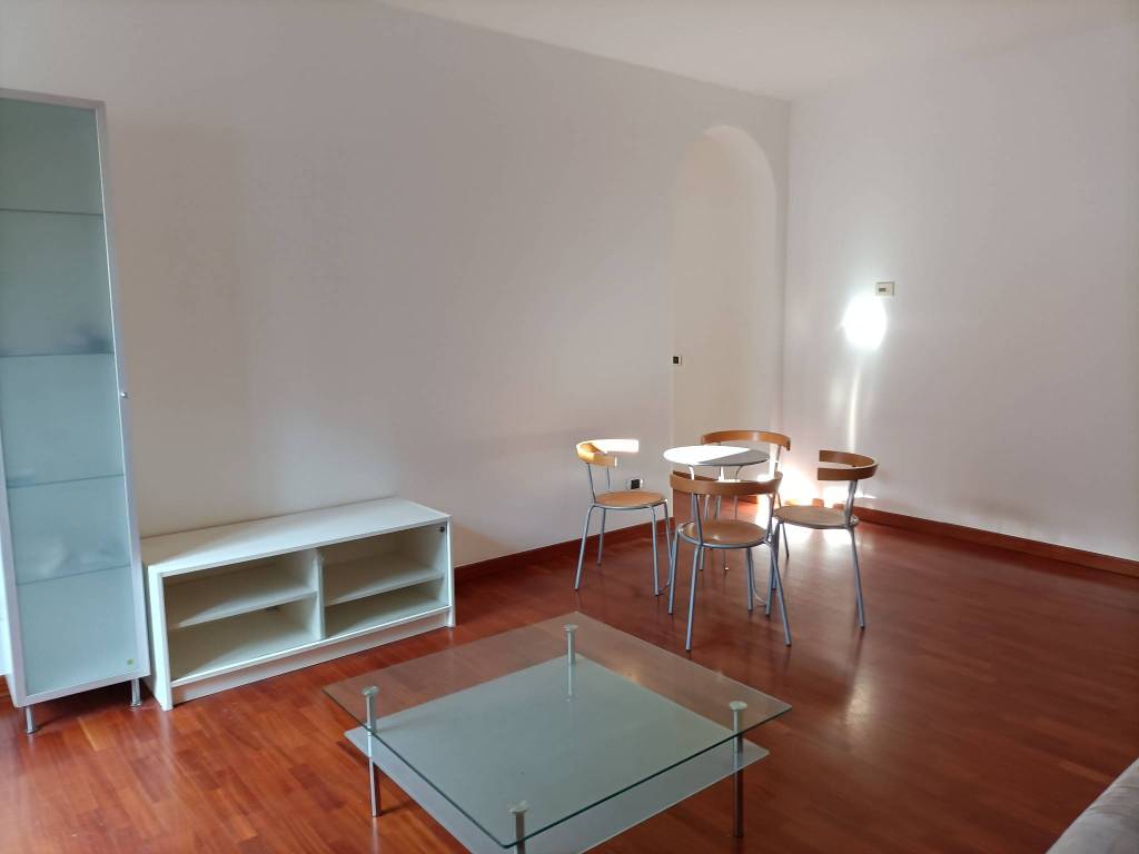 appartamento in affitto a Varese in zona Biumo