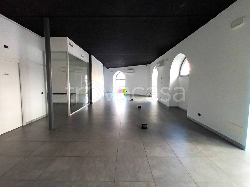 ufficio in affitto a Varese in zona Centro Città